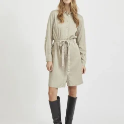 Vila STRIKKOORD IN DE TAILLE DENIM JURK 9 Vila STRIKKOORD IN DE TAILLE DENIM JURK -Goedkope Fraaie Mod Winkel 14054674 SimplyTaupe 005