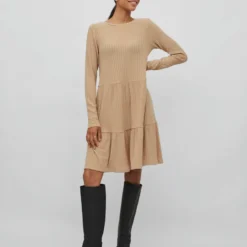 Vila RUCHE GERIBDE KORTE JURK