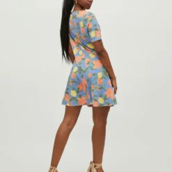 Vila KORTE MOUWEN MINI JURK 7 Vila KORTE MOUWEN MINI JURK -Goedkope Fraaie Mod Winkel 14073842 MazarineBlue 934583 004