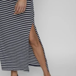 Vila MOUWLOOS MAXI JURK 10 Vila MOUWLOOS MAXI JURK -Goedkope Fraaie Mod Winkel 14074289 NavyBlazer 969186 007