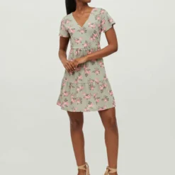 Vila PETITE - KORTE MOUWEN KNIELENGTE JURK