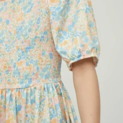 Vila PETITE - GESMOKTE JURK MET KORTE MOUWEN 10 Vila PETITE - GESMOKTE JURK MET KORTE MOUWEN -Goedkope Fraaie Mod Winkel 14075609 White 943291 007