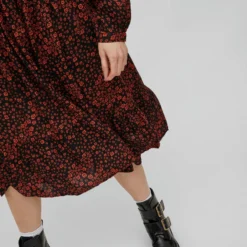 Vila GEDESSINEERD MIDI JURK 8 Vila GEDESSINEERD MIDI JURK -Goedkope Fraaie Mod Winkel 14077056 Black 1018640 006