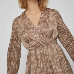 Vila GELAAGD JURK MET LANGE MOUWEN 8 Vila GELAAGD JURK MET LANGE MOUWEN -Goedkope Fraaie Mod Winkel 14080788 Birch 984858 006