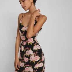 Vila GEBLOEMD BANDJE MIDI JURK 10 Vila GEBLOEMD BANDJE MIDI JURK -Goedkope Fraaie Mod Winkel 14087269 Black 1038947 007